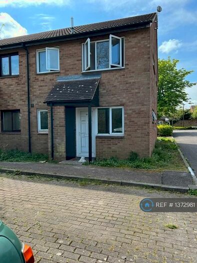 1 Bedroom End Of Terrace House To Rent In Clay Hill, Two Mile Ash, Milton Keynes, MK8