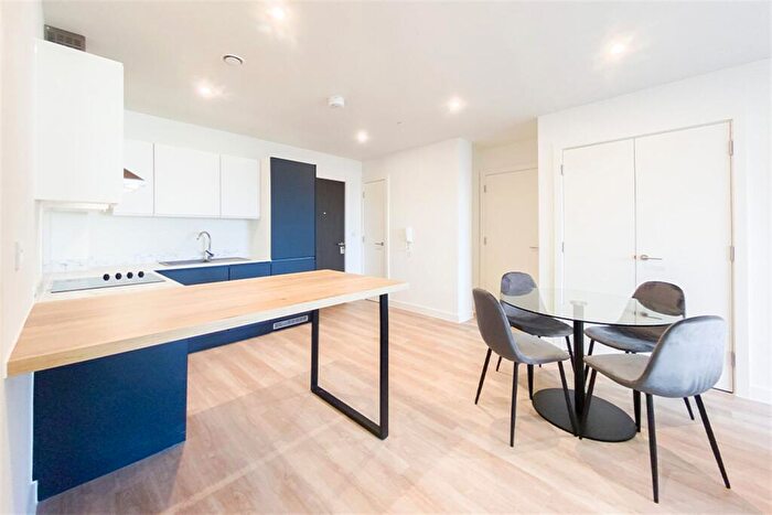 2 Bedroom Apartment To Rent In Laurence Place, M3