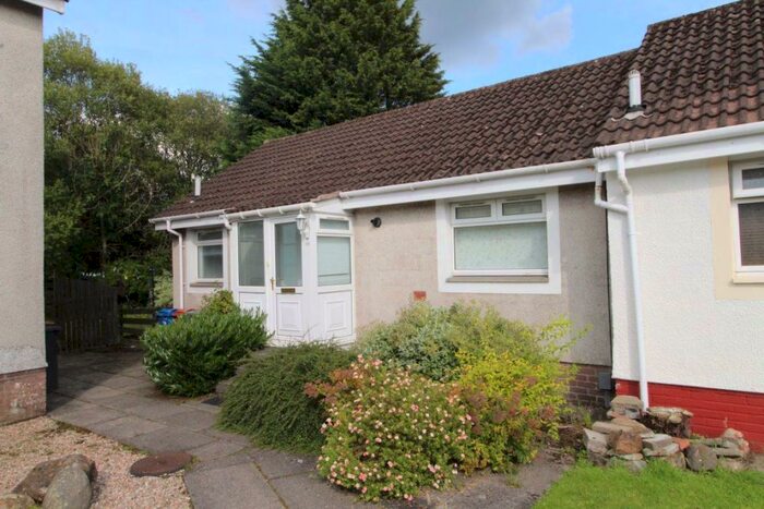 2 Bedroom Bungalow To Rent In Park Avenue, Bishopbriggs, G64