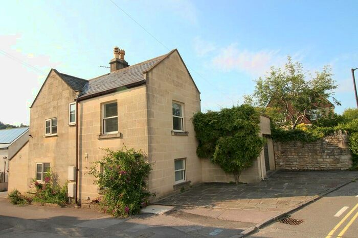 4 Bedroom Detached House To Rent In Darlington Road, Bath, BA2
