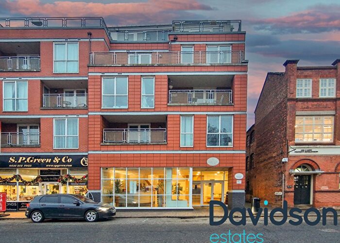 2 Bedroom Flat To Rent In Heritage Court, Birmingham, B18