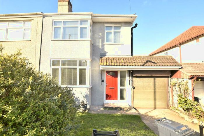 3 Bedroom Semi-Detached House To Rent In Salisbury Road, Downend, Bristol, BS16
