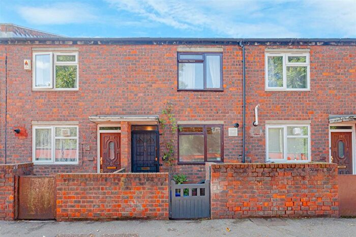 2 Bedroom Terraced House To Rent In Brett Close, London, N16