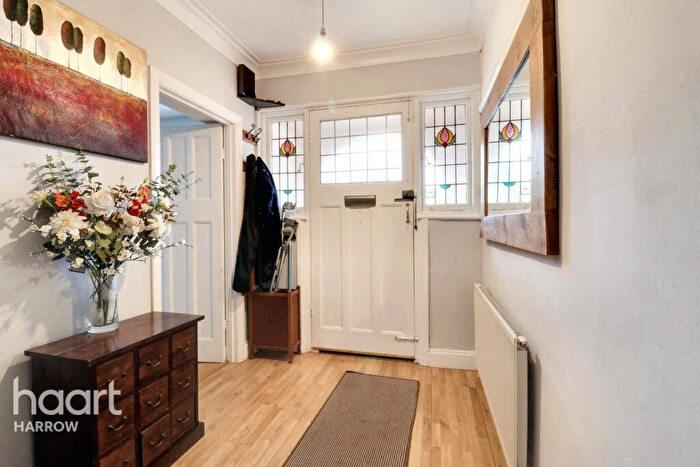 6 Bedroom Semi Detached House For Sale In Whitchurch Gardens, Edgware, HA8