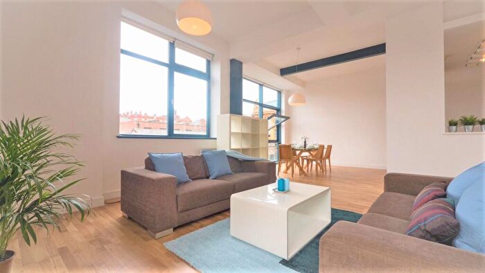 2 Bedroom Apartment To Rent In Dale Street, Piccadilly Lofts, M1