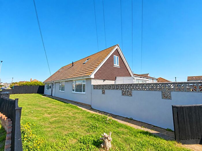 5 Bedroom Detached Bungalow For Sale In Hoddern Avenue, Peacehaven, BN10