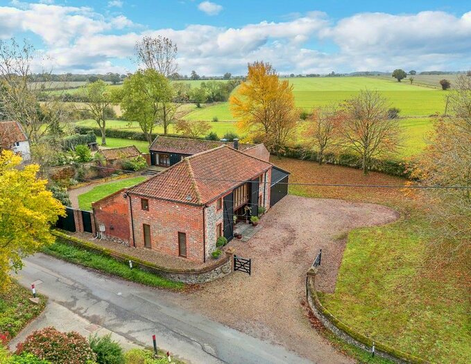 5 Bedroom Barn Conversion For Sale In Fersfield Road, Kenninghall, Norwich, NR16