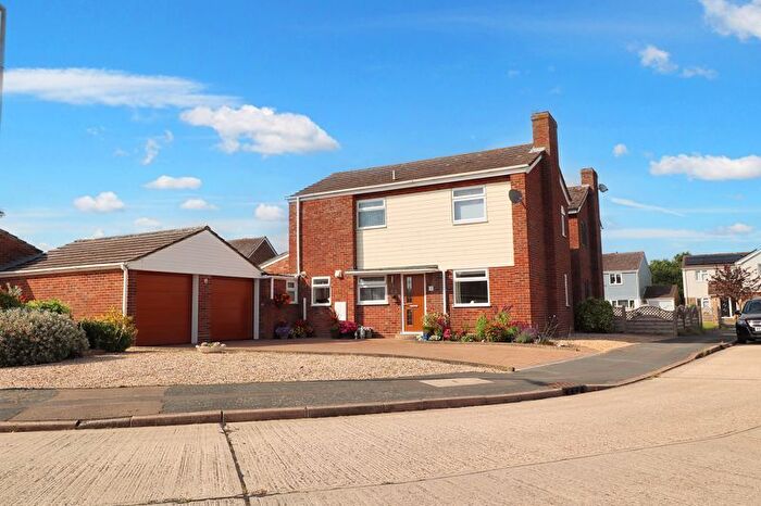 4 Bedroom Detached House For Sale In Heathlands, Thorrington, CO7