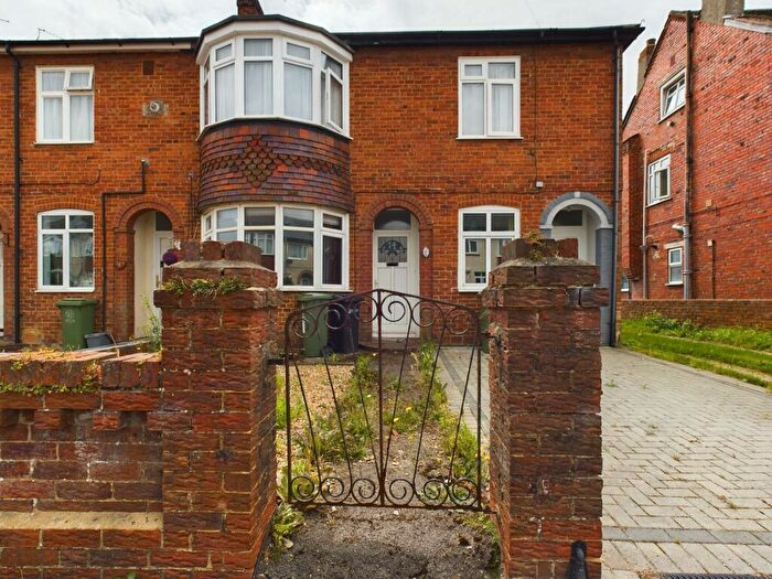 2 Bedroom Flat To Rent In Beaconsfield Avenue, Drayton, Portsmouth, PO6