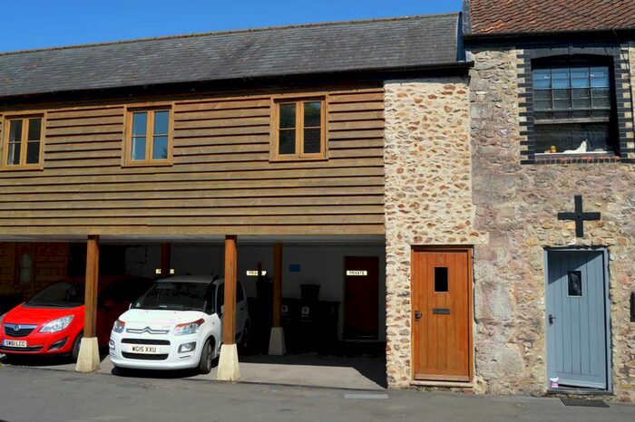 1 Bedroom Property To Rent In Phoenix Courtyard, Chard, TA20