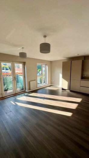 1 Bedroom Flat To Rent In Luna Court, Loughton, IG10