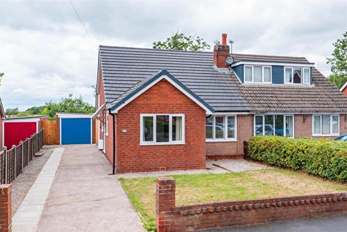 3 Bedroom Semi-Detached Bungalow For Sale In Cedar Avenue, Euxton, Chorley, PR7