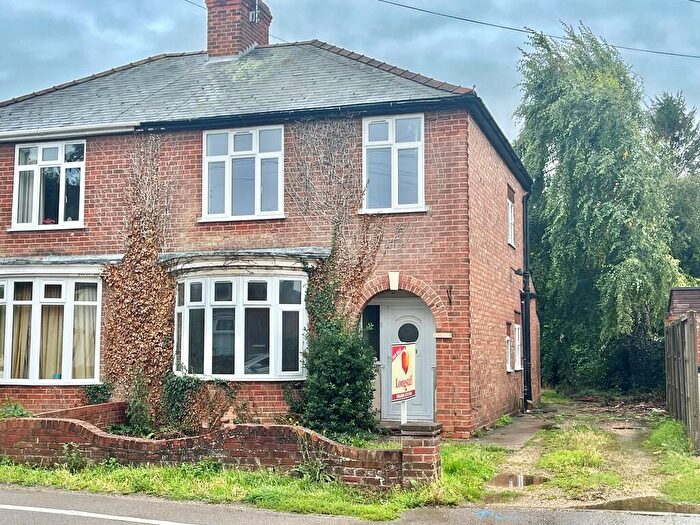 3 Bedroom Semi-Detached House For Sale In Halmergate, Spalding, PE11