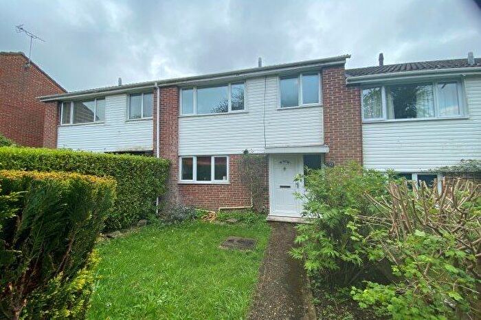 3 Bedroom Property To Rent In Woodley Lane, Romsey, SO51