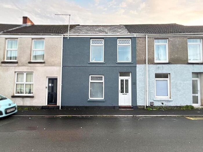 2 Bedroom Terraced House For Sale In Wern Road, Llanelli, SA15
