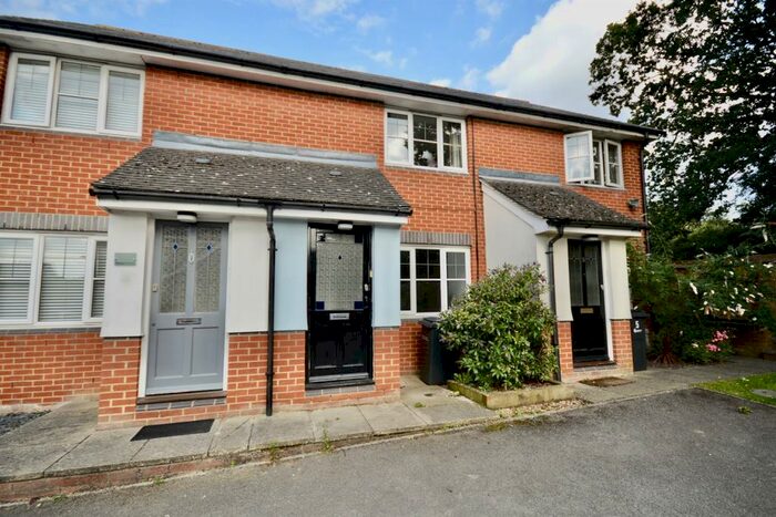 2 Bedroom Terraced House To Rent In Skipper Court, Braintree, CM7