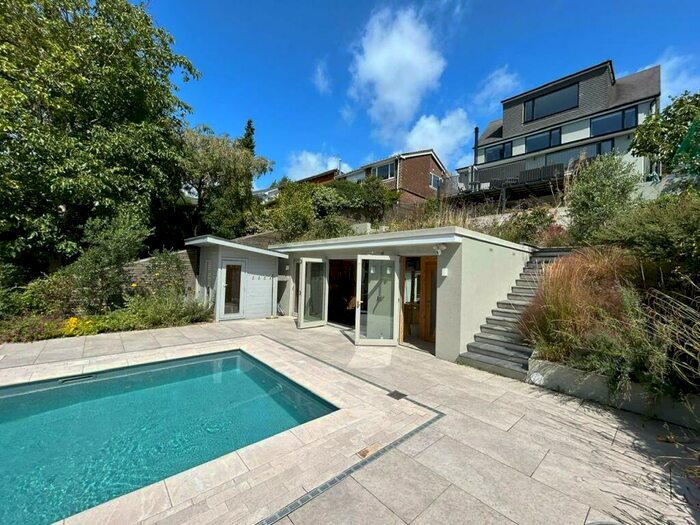 4 Bedroom House To Rent In Redhill Drive, Brighton, BN1