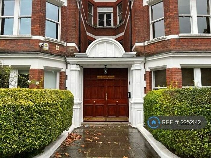 2 Bedroom Flat To Rent In Prince Of Wales Mansions, London, SW11
