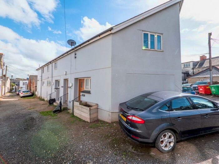 Houses for sale & to rent in EX23 8LT, Bude Bude