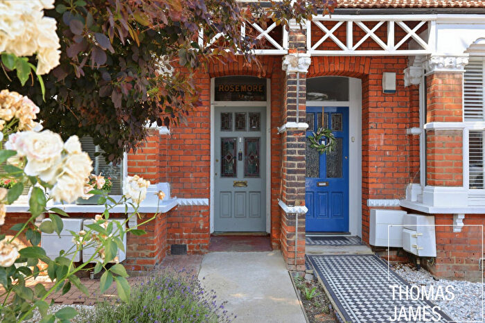 1 Bedroom Flat For Sale In Elmdale Road, London, N13