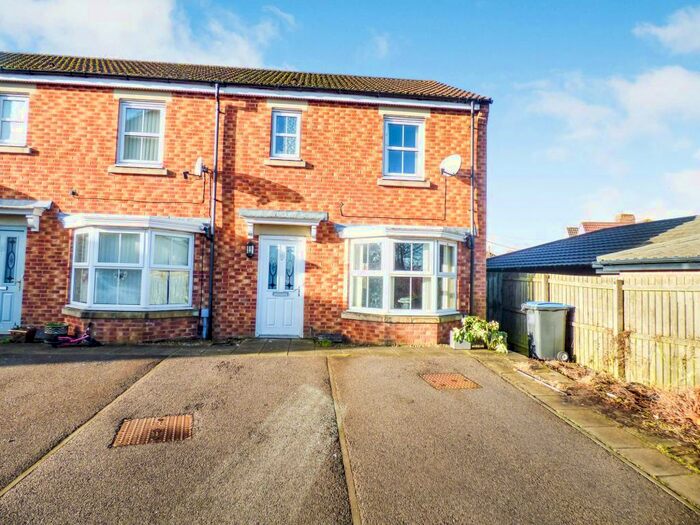 3 Bedroom Semi-Detached House To Rent In Ash Grove, Consett, Durham, DH8