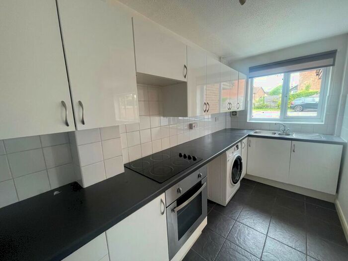 2 Bedroom Terraced House For Sale In Chatfield Drive, Guildford, GU4