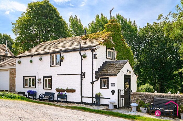 2 Bedroom Cottage For Sale In Hurstwood Village, Worsthorne, BB10