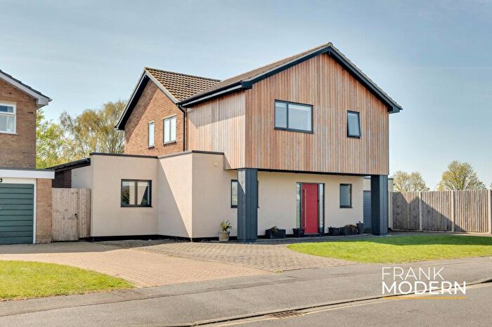 4 Bedroom Detached House For Sale In Glamis Gardens, Peterborough, PE3