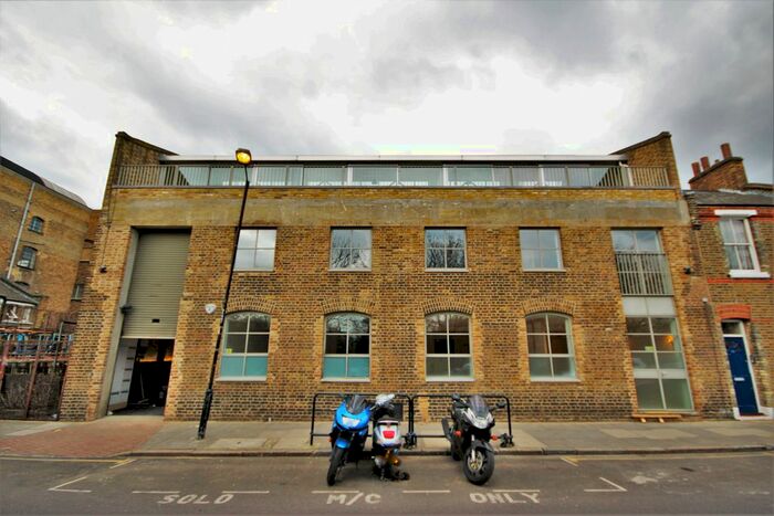 1 Bedroom Flat To Rent In Derbyshire Street, London E2