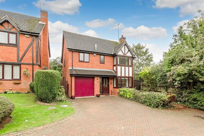 4 Bedroom Detached House To Rent In The Gardens, Kettering, NN16