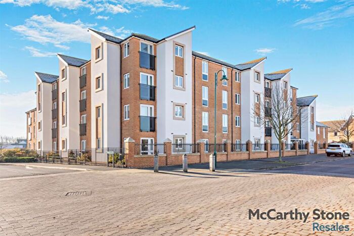 2 Bedroom Apartment For Sale In Cranberry Court, Kempley Close, Hampton Centre, PE7