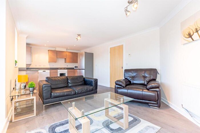 2 Bedroom Apartment To Rent In Chillingham Road, Heaton, NE6