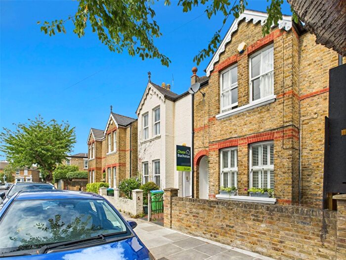 4 Bedroom Semi-Detached House To Rent In Bridge Road, St Margarets, TW1