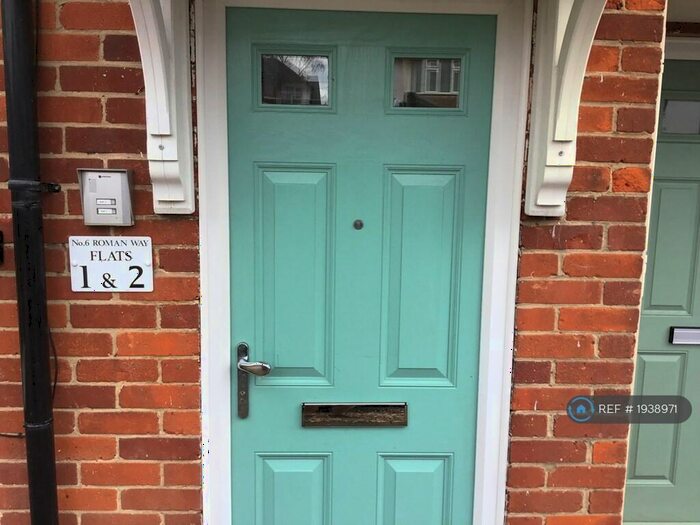 2 Bedroom Flat To Rent In Roman Way, Thatcham, RG18