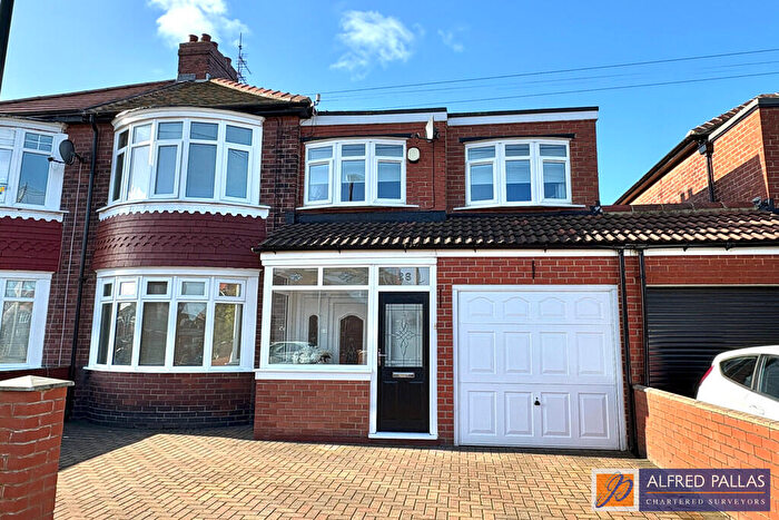3 Bedroom Semi Detached House For Sale In Marina Avenue, Fulwell, SR6
