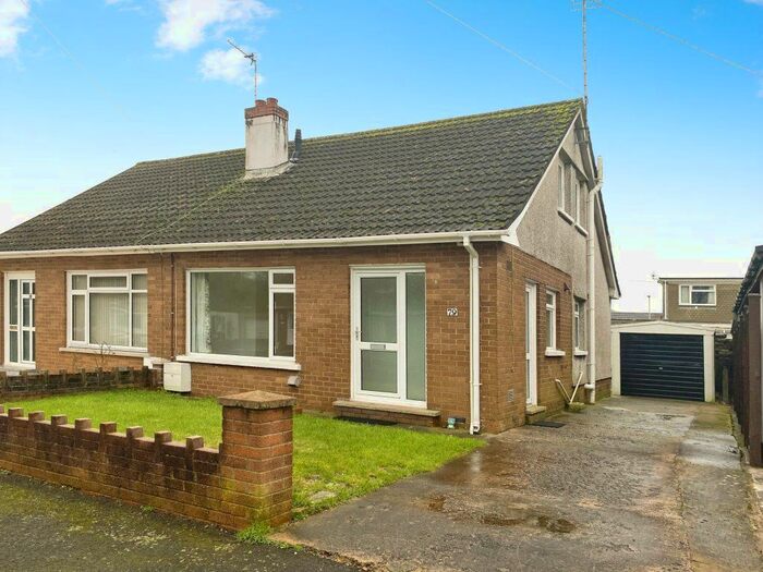 3 Bedroom Bungalow To Rent In Heol Croesty, Pencoed, Bridgend, CF35
