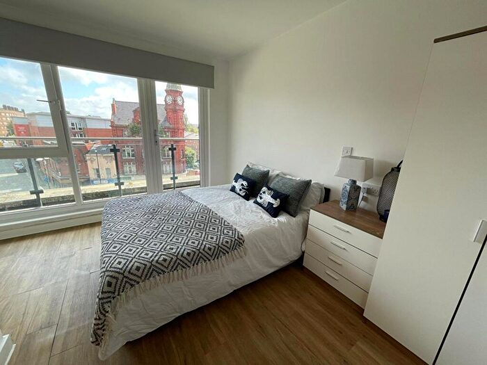 4 Bedroom Flat To Rent In Arndale House, - London Road, Liverpool, L3