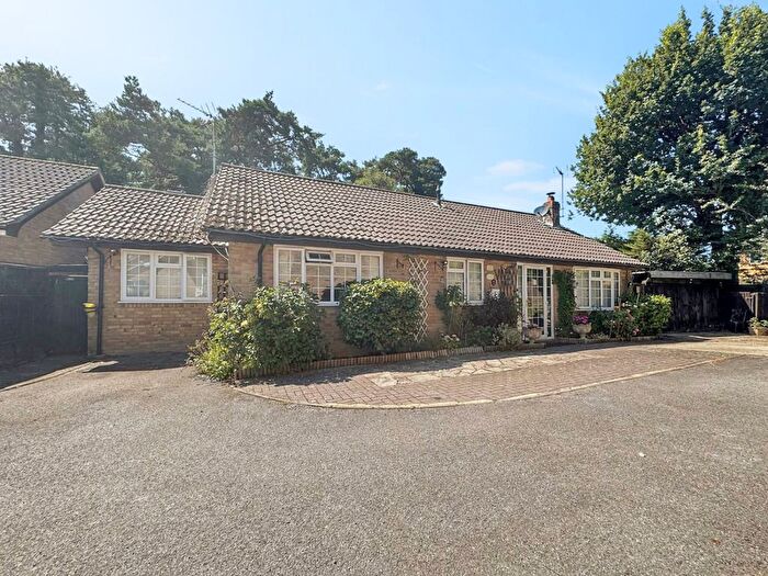 4 Bedroom Detached Bungalow For Sale In The Sands, Whitehill, GU35