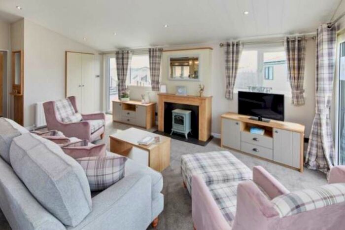 3 Bedroom Lodge Character Property For Sale In Malvern View, Worcestershire, WR6