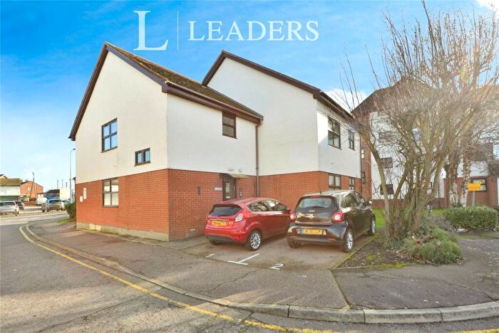 1 Bedroom Flat To Rent In Hamilton Court, Templemead, Witham, CM8