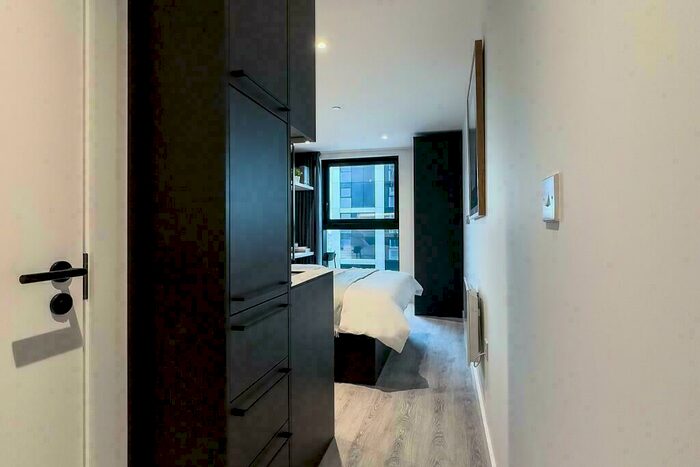 Studio To Rent In Union, East Tower, Water Street, Manchester, Greater Manchester, M3