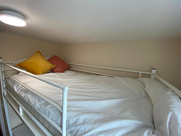 2 Bedroom Apartment To Rent In Clarendon Mews, Clarendon Street, Earlsdon, Coventry, CV5