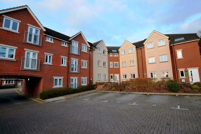 2 Bedroom Apartment To Rent In Cromwell Road, Camberley, GU15
