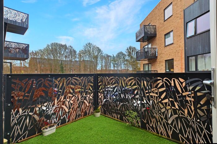 2 Bedroom Flat To Rent In Hartree Lane, Trumpington, Cambridge, CB2