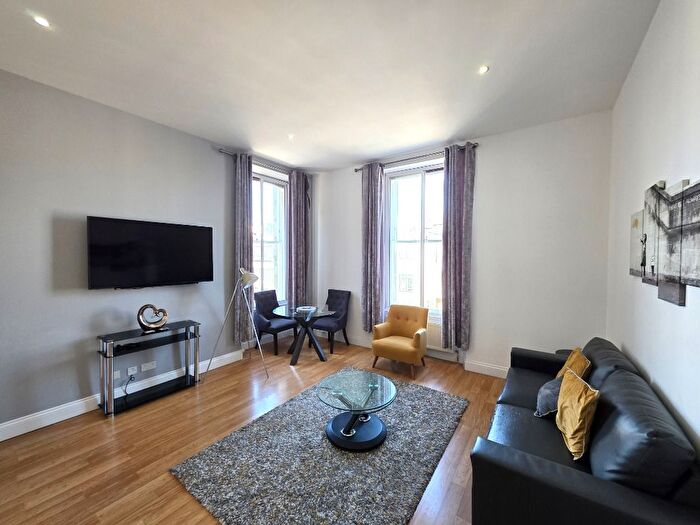 1 Bedroom Flat To Rent In Dee Street, City Centre, Aberdeen, AB11