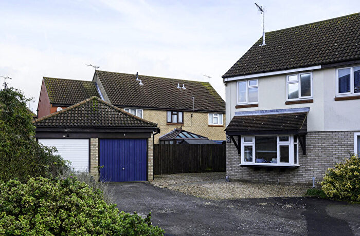 3 Bedroom Semi Detached House For Sale In Punchard Way, Trimley St. Mary, IP11