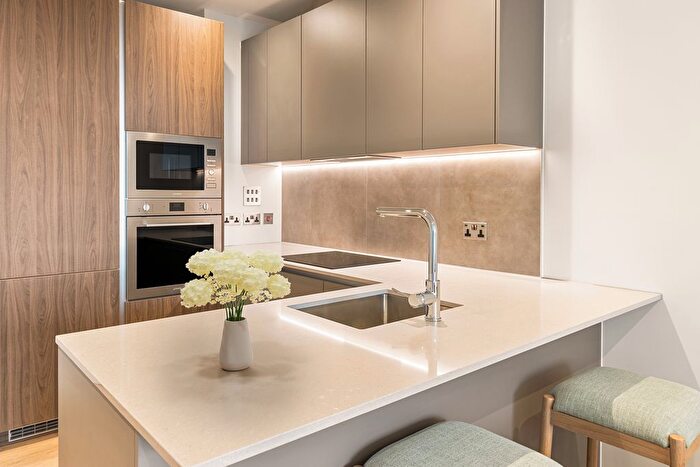 1 Bedroom Flat To Rent In Grenan Square, Greenford, UB6