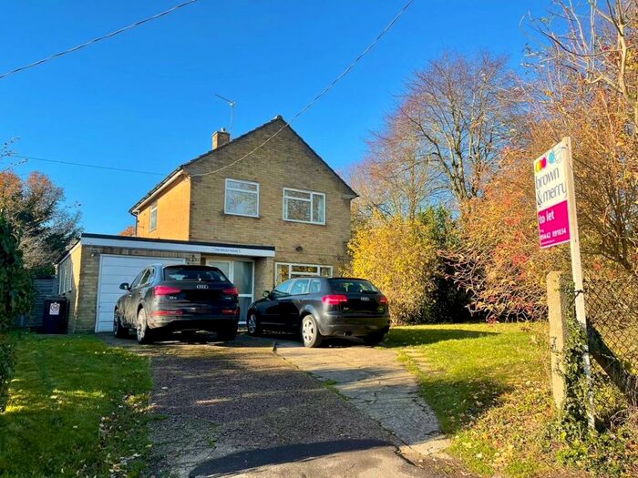 3 Bedroom Detached House To Rent In Chesham Road, Wigginton, Tring, HP23