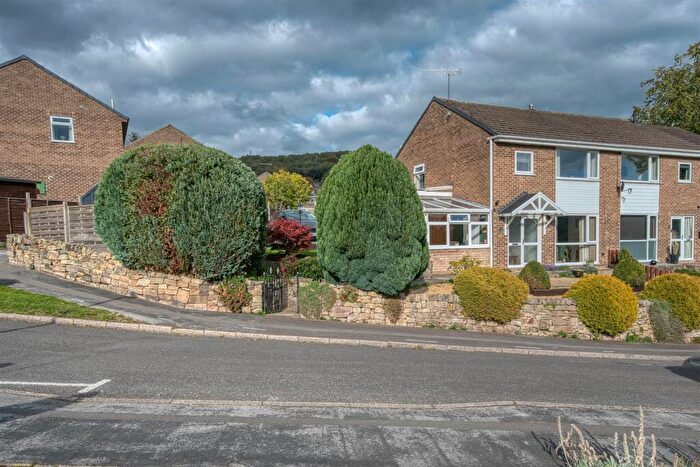 3 Bedroom House For Sale In Prospect Drive, Matlock, DE4