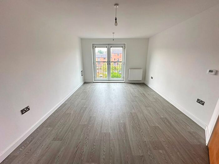 1 Bedroom Flat To Rent In Sandhills Avenue, Leicester, LE5